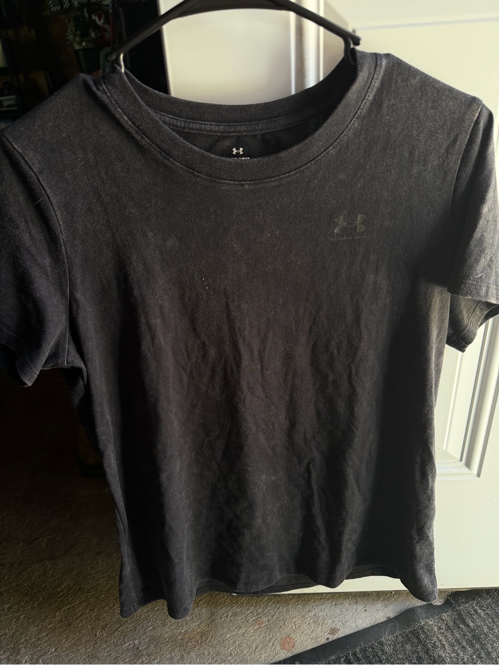 Under Armour Black Women's Short-Sleeve Crew Tee